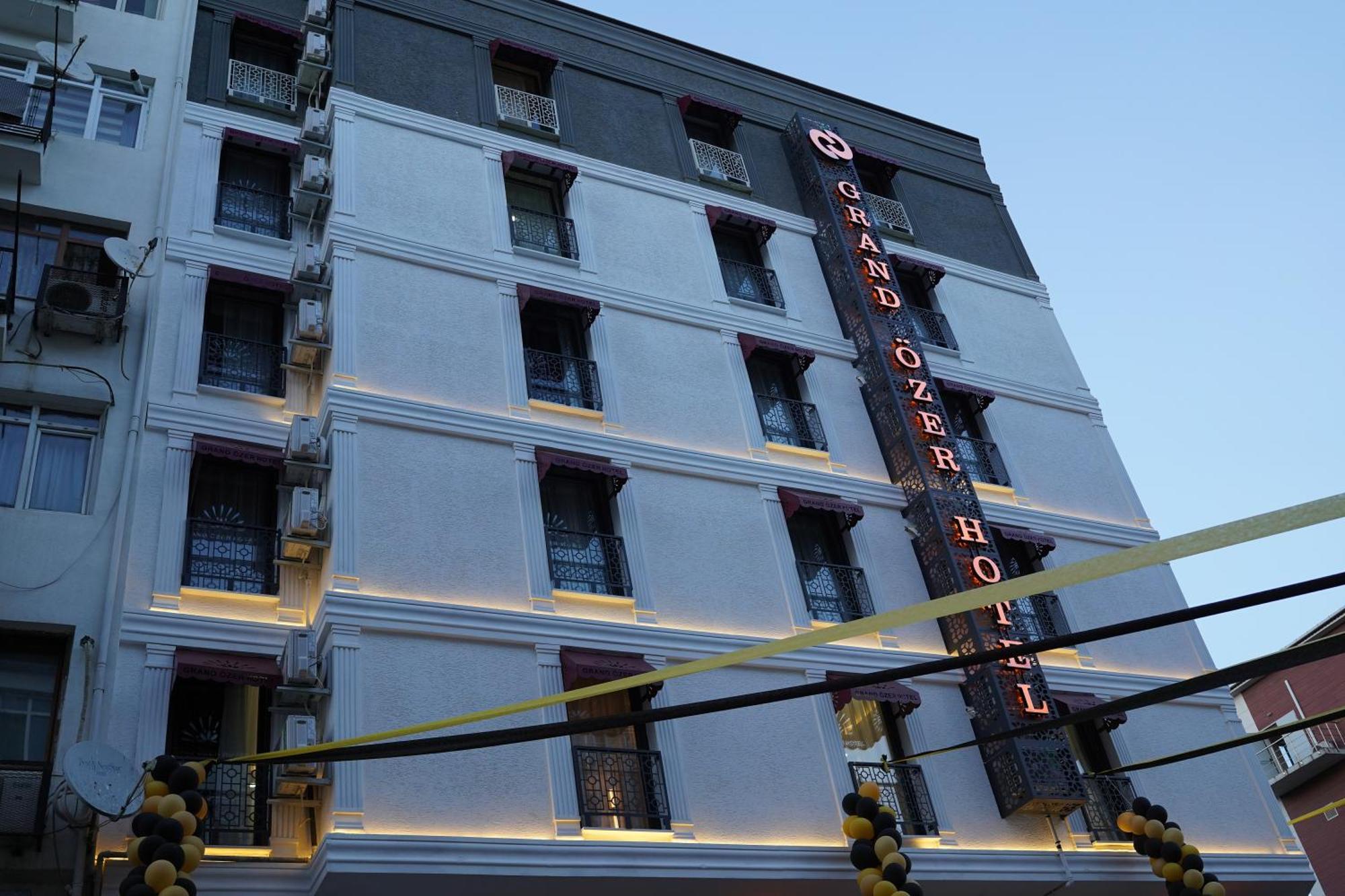 Grand Oezer Hotel Istanbul Exterior foto