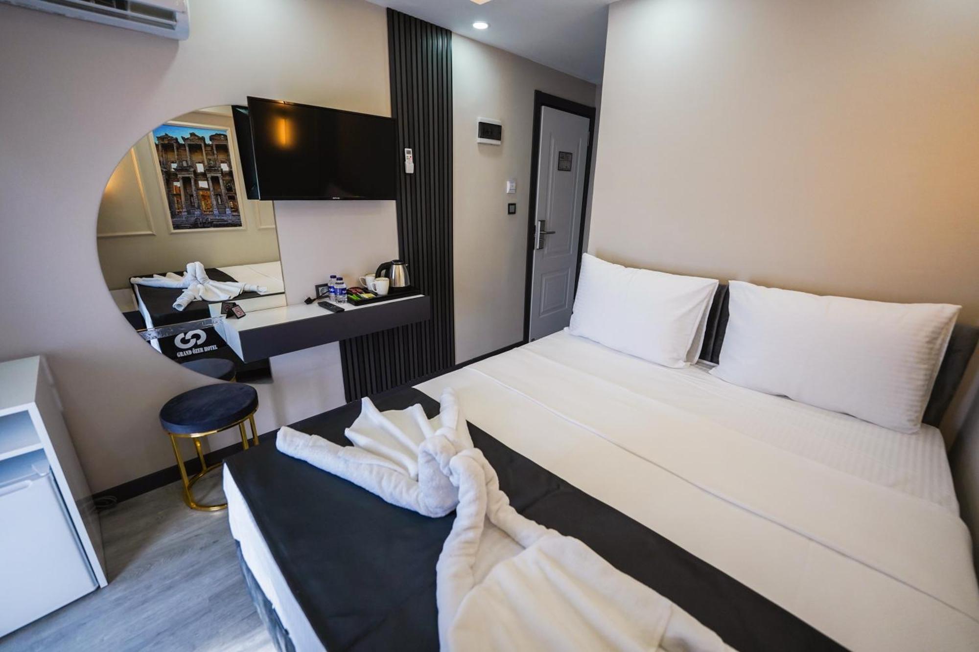 Grand Oezer Hotel Istanbul Exterior foto